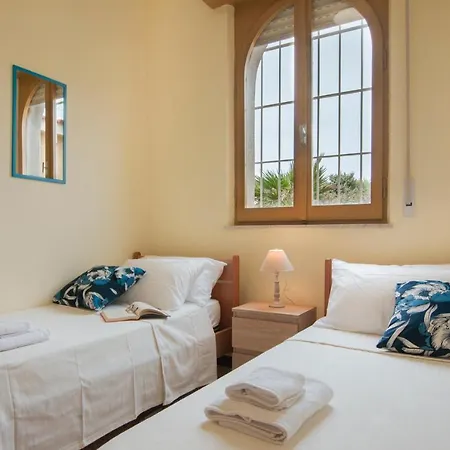 Horus San Giovanni Sinis - Sul Mare Con Grande Giardino Privato Διαμέρισμα